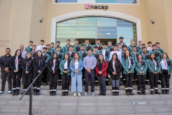 Collahuasi suma nuevos trabajadores y prepara a más jóvenes de Tarapacá para incorporarse a la minería