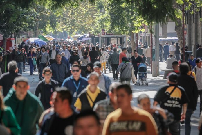 Desempleo en Chile sube a 9,8% y Chile supera el millón de desocupados por primera vez desde la pandemia