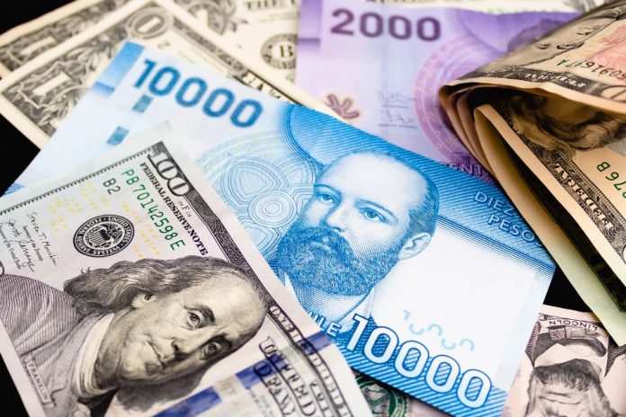 Dólara pesos chlenos mercado inversiones Chile Dólara pesos chlenos economía mercado negocios inversiones Chile