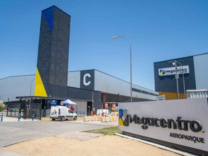 EBITDA de Megacentro crece 7,9% impulsado por mayores ingresos y eficiencia EBITDA de Megacentro crece 7,9% impulsado por mayores ingresos y eficiencia