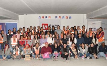 En el mes del cáncer de mama trabajadoras de la construcción reciben charla de prevención y salud femenina En el mes del cáncer de mama trabajadoras de la construcción reciben charla de prevención y salud femenina