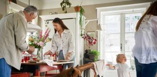 Estudio IKEA revela que el 77% de los chilenos acumula objetos que no sabe dónde guardar en su hogar