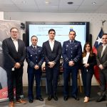 FACH y Oracle firman convenio que permitirá al Personal institucional capacitarse y certificarse en gestión de datos e IA FACH y Oracle firman convenio que permitirá al Personal institucional capacitarse y certificarse en gestión de datos e IA