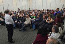 Feriantes de todo Chile abordaron el desarrollo del sector en encuentro nacional de Sercotec