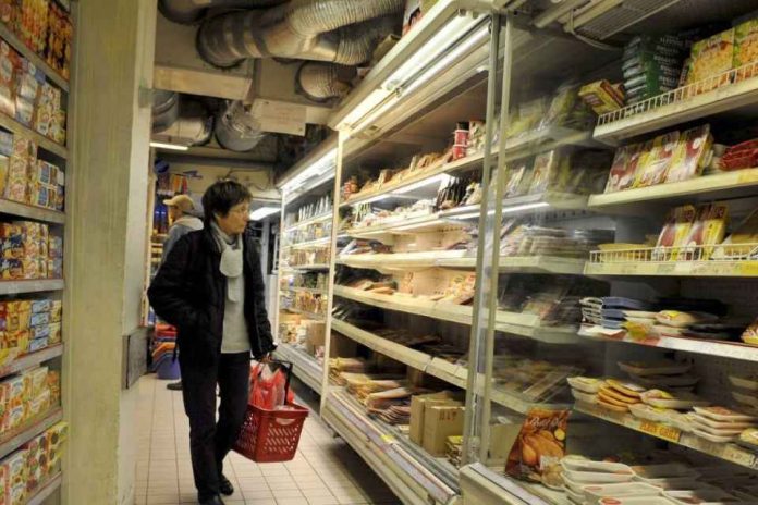 Francia | Hackean los frigoríficos de cientos de supermercados en Francia y los ponen a 50 grados: toneladas de comida a la basura Francia | Hackean los frigoríficos de cientos de supermercados en Francia y los ponen a 50 grados: toneladas de comida a la basura