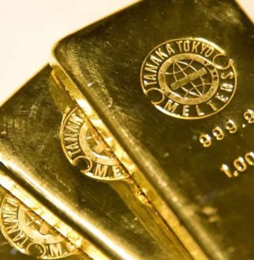 Las mineras superan al mercado impulsadas por el oro y el cobre pese a no producir más