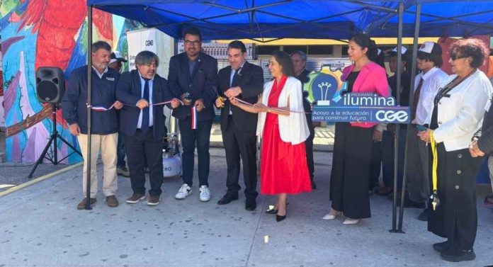 Programa Ilumina de CGE inaugura dos modernos laboratorios eléctricos en liceos de Mejillones y Alto Hospicio Programa Ilumina de CGE inaugura dos modernos laboratorios eléctricos en liceos de Mejillones y Alto Hospicio