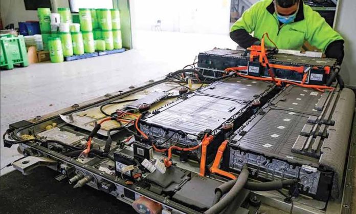 Protocolos para la segunda vida de baterías de vehículos eléctricos, un desafío clave para Chile