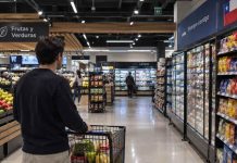 Supermercados retroceden 1,2% en Chile: el desafío para las marcas es identificar dónde se pierden oportunidades de venta Supermercados retroceden 1,2% en Chile: el desafío para las marcas es identificar dónde se pierden oportunidades de venta