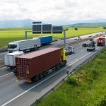 Una de cada cuatro personas reconoce exceder los límites de velocidad para cumplir con su trabajo