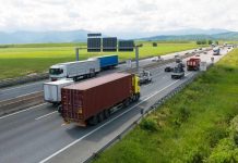 Una de cada cuatro personas reconoce exceder los límites de velocidad para cumplir con su trabajo