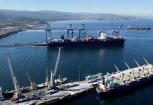 Vaca Muerta mira al Pacífico: Puerto Coronel explora negocios en la mayor feria petrolera de Argentina