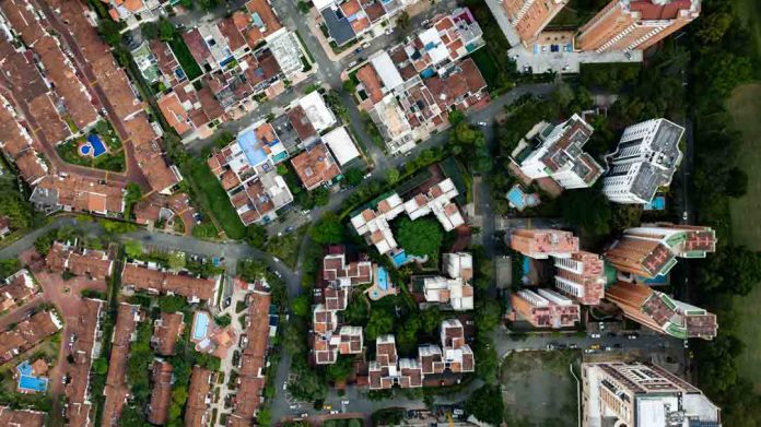 Reportaje | La crisis de la vivienda en los jóvenes es un problema de toda Iberoamérica Reportaje | La crisis de la vivienda en los jóvenes es un problema de toda Iberoamérica